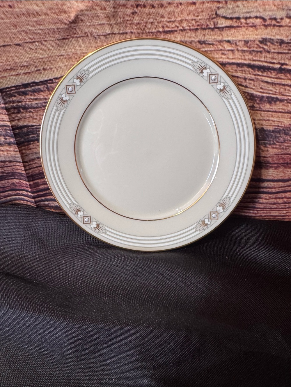 White Lenox Firelight Bread and Butter Plate with Gold Rim and Delicate elegant